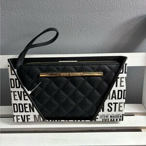 steve madden wristlet